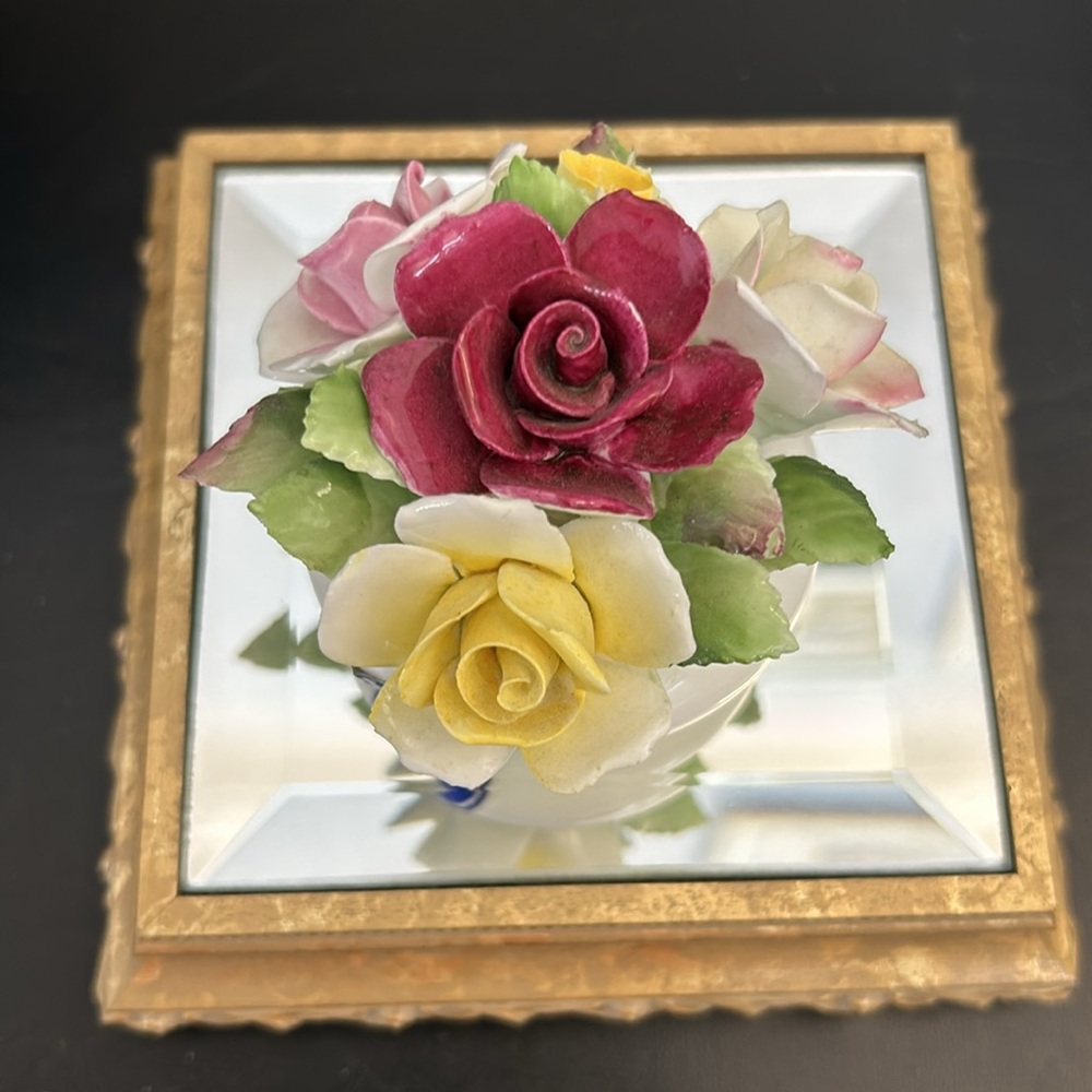 Royal Doulton Floral Porcelain Arrangement - Picture 5 of 5
